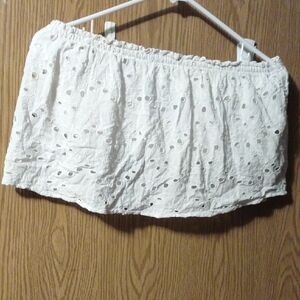 Hollister Cream Eyelet Crop Top